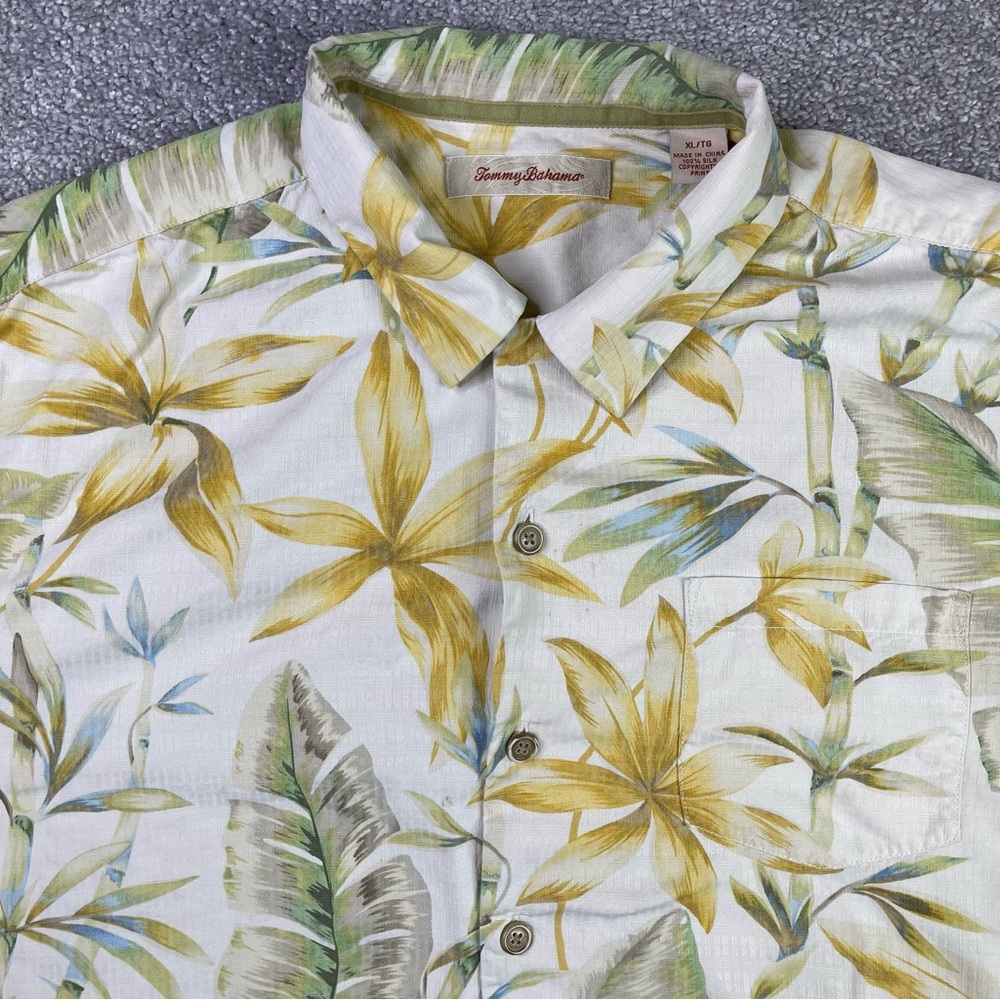 Tommy Bahama Silk Camp Shirt XL Ivory Button Up Tropical Floral Hawaiian Casual